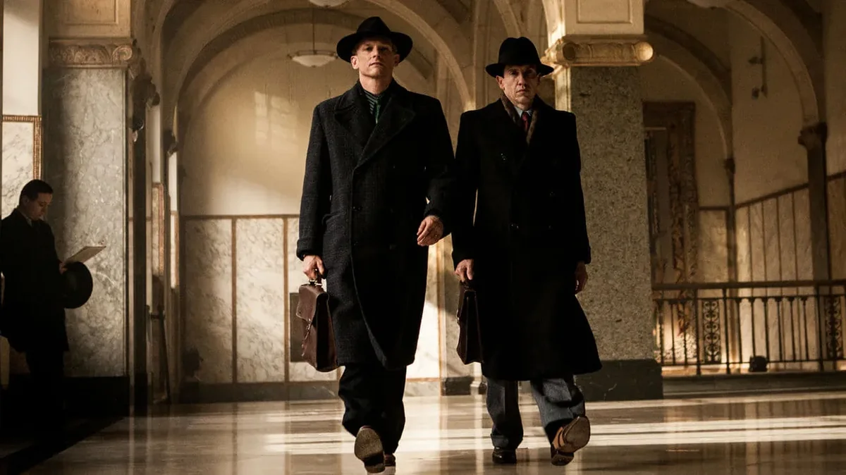 Direniş Bankeri Full HD İzle